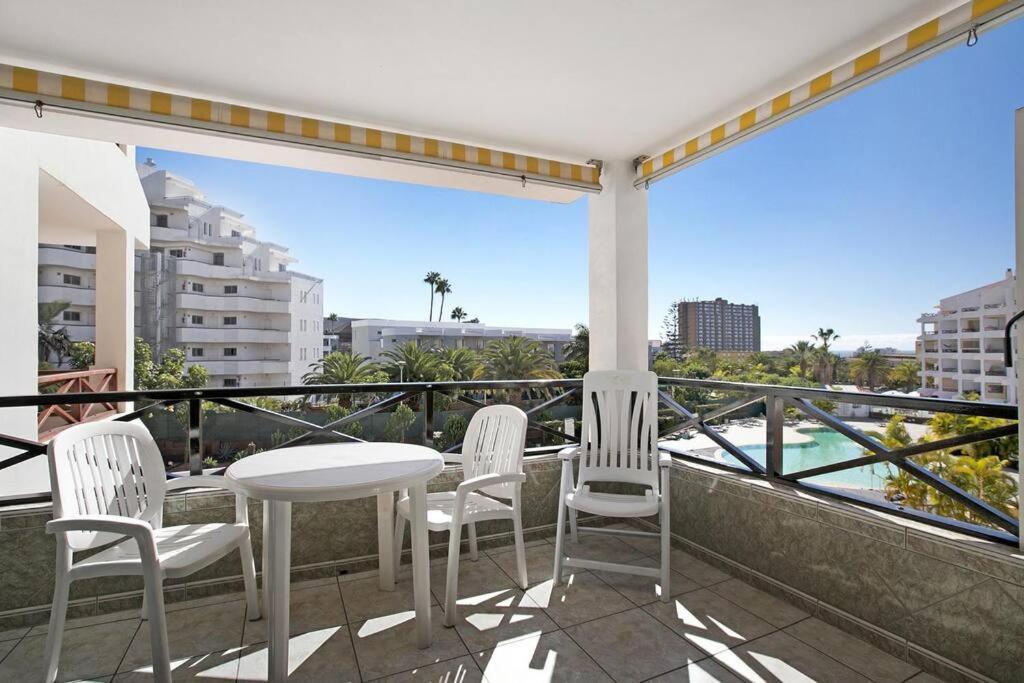 Estudio Los Cristianos-Tenerife- لوس كريستيانوس المظهر الخارجي الصورة