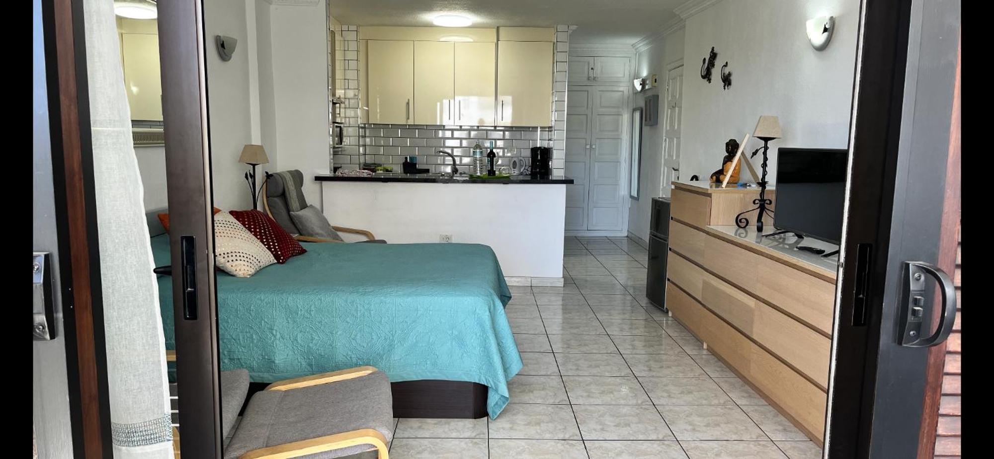 Estudio Los Cristianos-Tenerife- لوس كريستيانوس المظهر الخارجي الصورة
